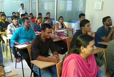 Guidance for civil services exam preparation students, Classroom activities in Rajpath Academy.